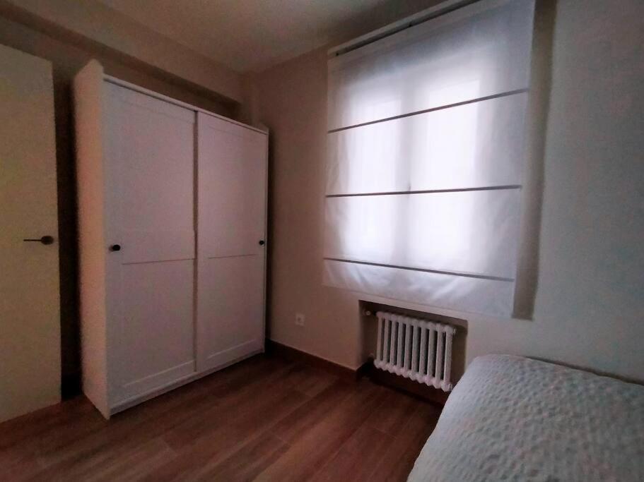 Piso Con Encanto En Pleno Centro Oviedo Ngoại thất bức ảnh